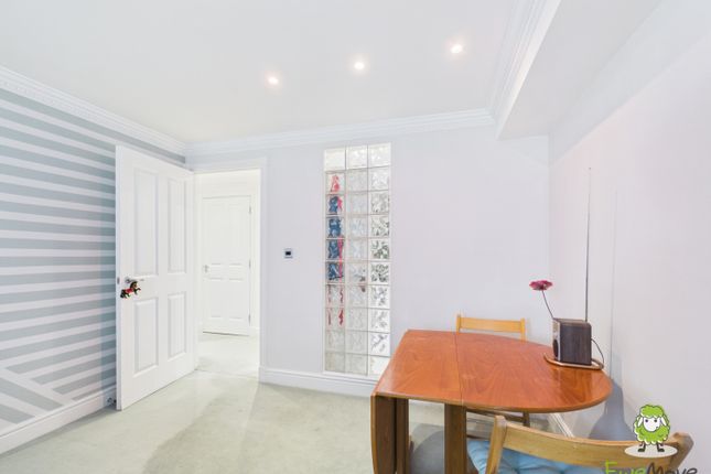 11, Wessex Grange Reading Road, Sherfield-on-Loddon, Hook photo 4
