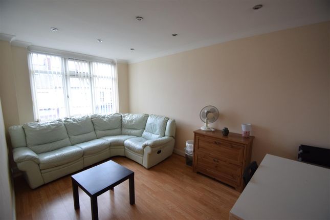 Flat to rent in Grahamsley Street, Gateshead Town Centre