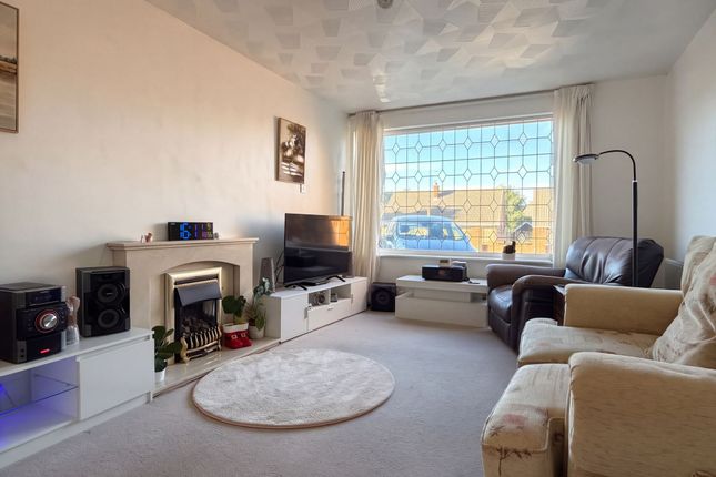 14 Fern Road, Southampton photo 3