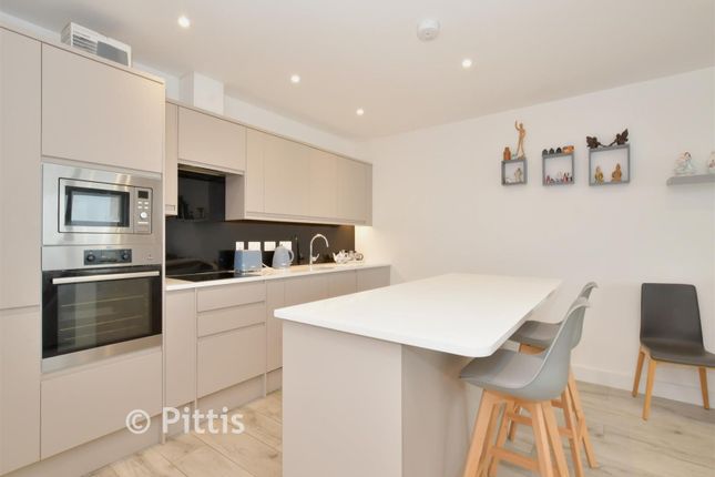 Royal Cliff Apartments, Grange Road, Sandown photo 3