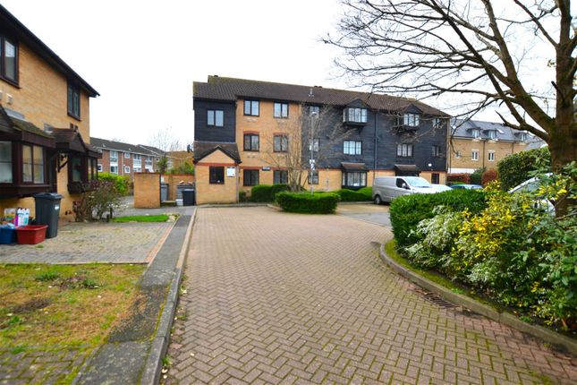 Studio for sale in Kilberry Close, Osterley, Isleworth