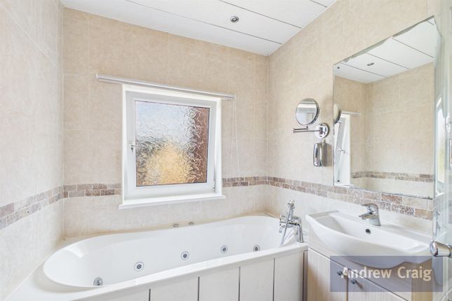 36 Westhope Close, South Shields photo 4