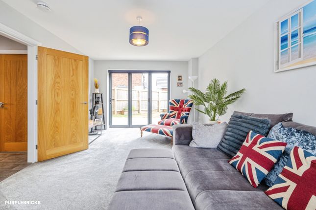 7, Hewson Drive, Metheringham, Lincoln photo 4