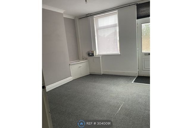 Vernon Road, Kirkby-In-Ashfield, Nottingham photo 2