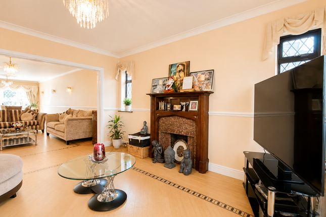 43, Minterne Avenue, Southall photo 4