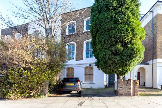 Flat for sale in Southgate Road, London