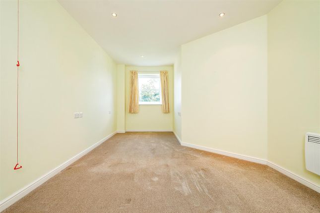 Flat for sale in Amelia Court, Union Place, Worthing