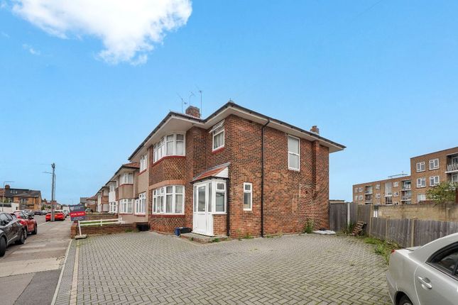 Image of 21 Forterie Gardens, Ilford, IG3 9BZ
