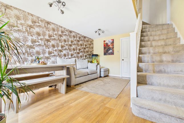 18, North End Drive, Doncaster photo 4
