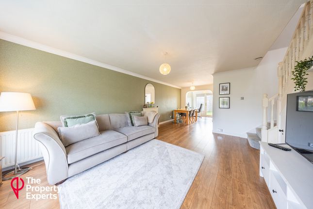 35, Waterloo Crescent, Wokingham photo 4