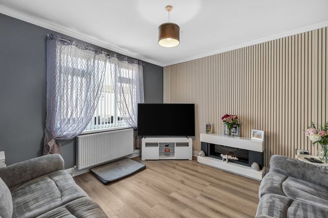 17, Herberts Road, Pontypool photo 4