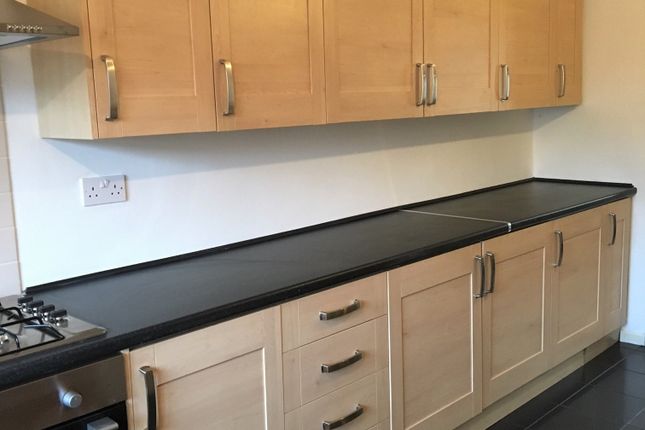 24, Shilford Drive, Manchester photo 3