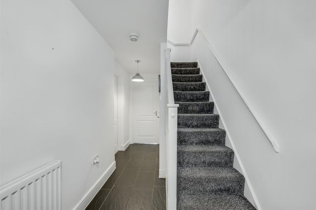 66, Cheal Close, Derbyshire photo 3