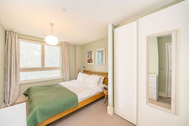 Flat 56, 2A, St. Luke's Avenue, London photo 3