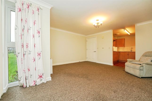 3, Marina Court, Tewkesbury photo 4