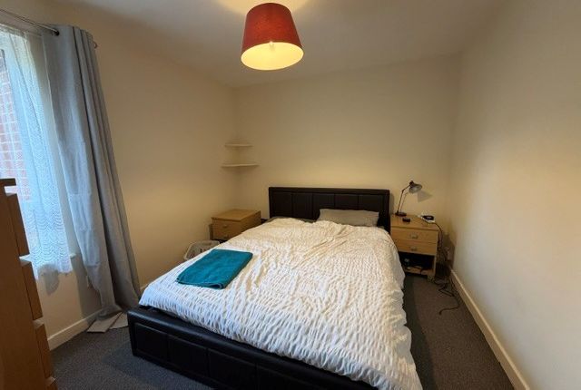 Flat 3, Th, TONBRIDGE photo 4