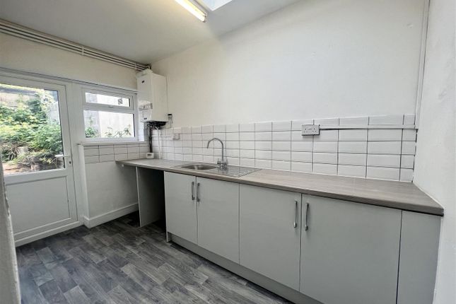 18, Morgan Terrace, Porth photo 3