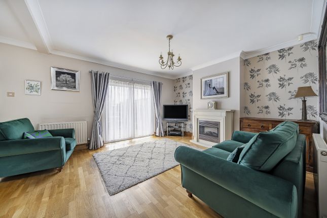 120, Longmead Drive, Sidcup photo 2