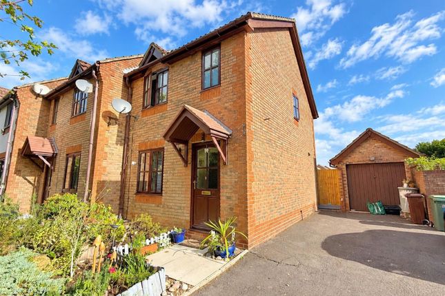 2-bed terraced on Rosemary Gardens, Whiteley, £295,000