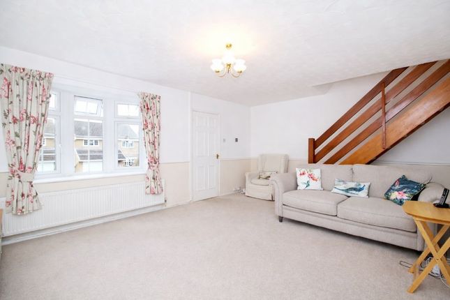 34, The Ridings, Pontypridd photo 2
