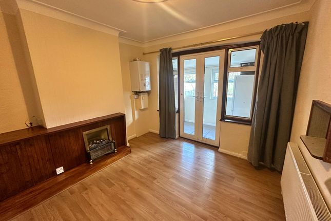 Queenswood Avenue, Thornton Heath photo 3