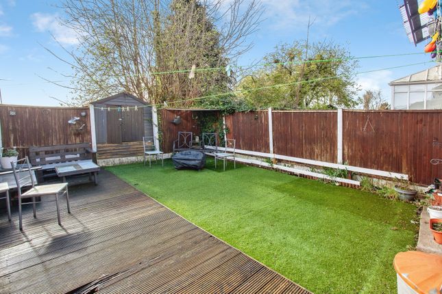 37, Jenkin Avenue, Sheffield photo 4