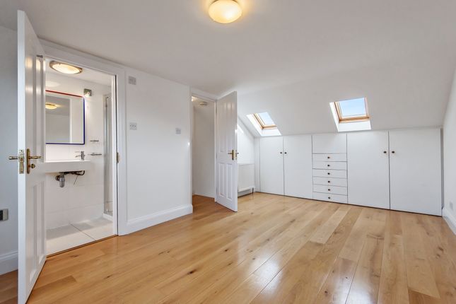 Clifton Park Avenue, London photo 3