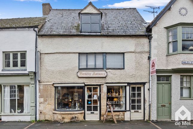 Studio terraced on 3, Hailes Street, Cheltenham, £250,000