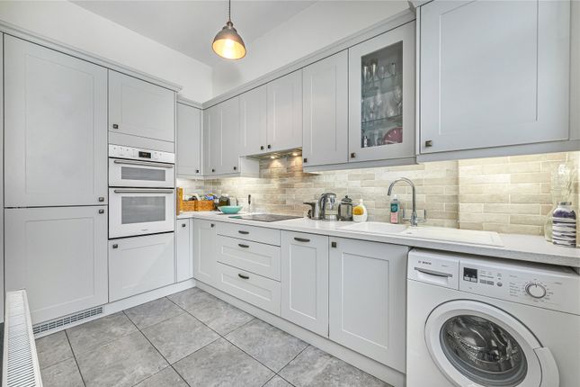 37C,, Ryde Vale Road, London photo 4