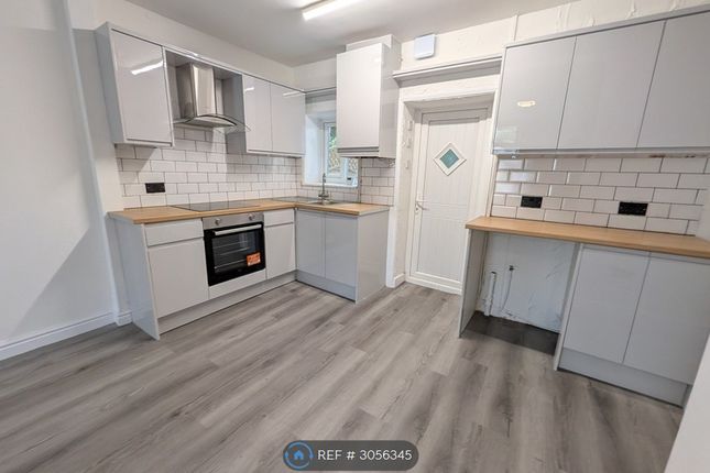 Lily Street, Milnrow, Rochdale photo 5