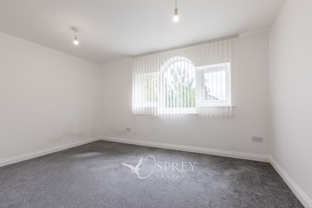27 Queens, Cambridge Square, Middlesbrough photo 4