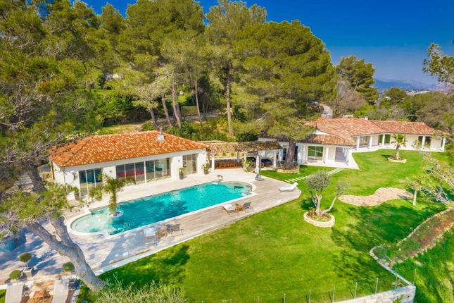 Thumbnail Villa for sale in Mougins, Alpes-Martimes, Provence-Alpes-Côte d`Azur, France