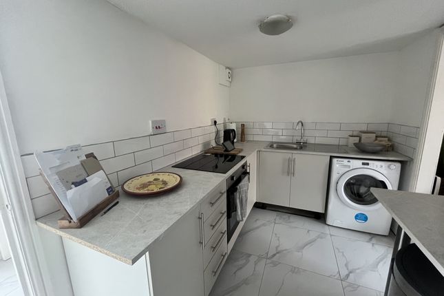 63, Lincoln Way, Daventry photo 5