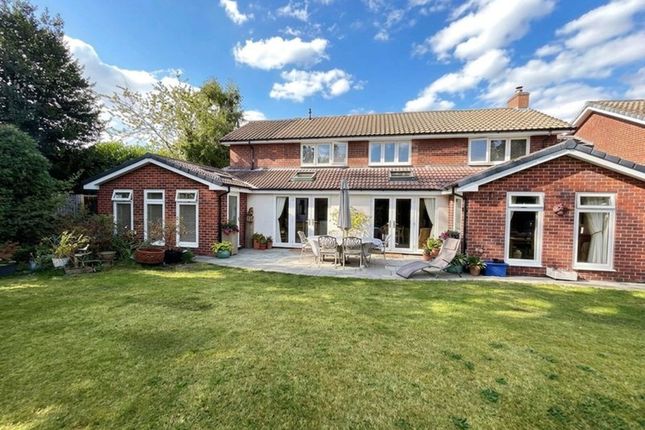 34 Primrose Chase, Crewe photo 3