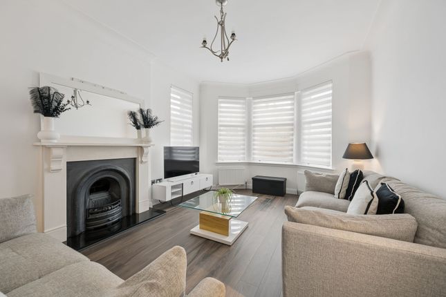 20 Dryburgh Avenue, Glasgow photo 2
