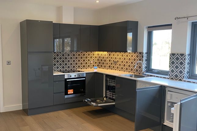 50, Molly Millars Lane, Wokingham photo 2