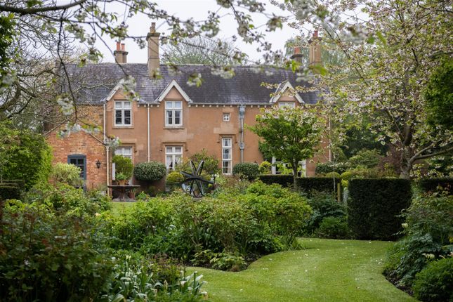 Thumbnail Country house for sale in Wormleighton, Warwickshire