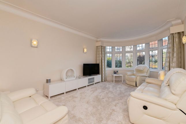 2, Burges Terrace, Essex photo 2
