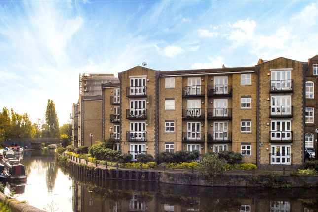 Thumbnail Flat for sale in Twig Folly Close, Bethnal Green, London
