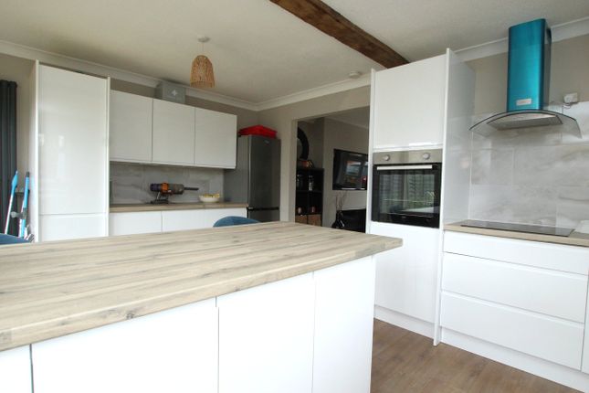 27, Cockerell Close, Wimborne photo 4