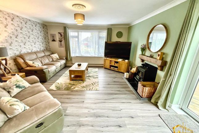 26, Millfield Rise, Bexhill-on-Sea photo 4