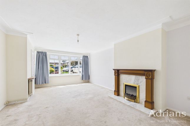 20, Little Meadow, Writtle, Chelmsford photo 2