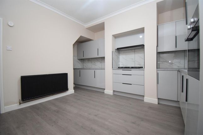 Plumpton Road, Wakefield photo 4