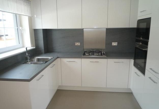 5 Ashbee, Court, Dunton Green photo 3