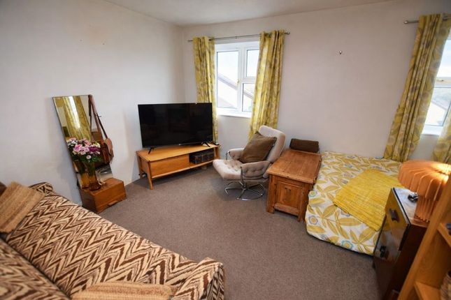 42, Murrain Drive, MAIDSTONE photo 3