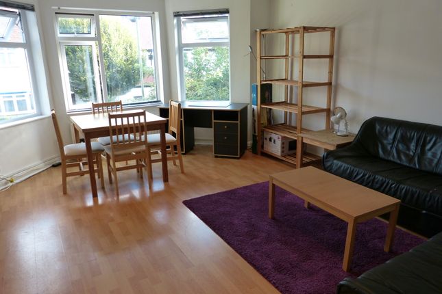 Thumbnail Flat to rent in St Johns Road, London