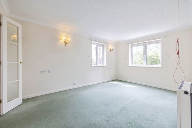 38, Crosfield Court, 244-248, Lower High Street, Watford photo 3