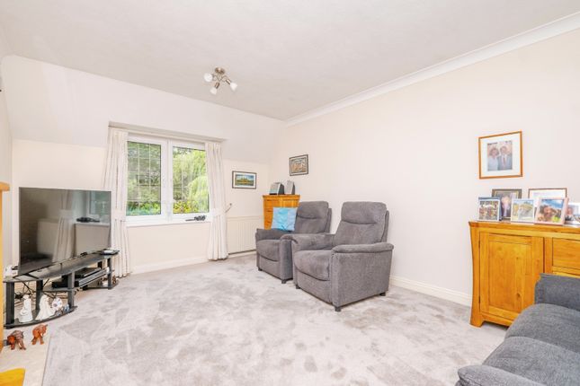 3 Eastbrook Court,, Manleys Hill, Pulborough photo 3
