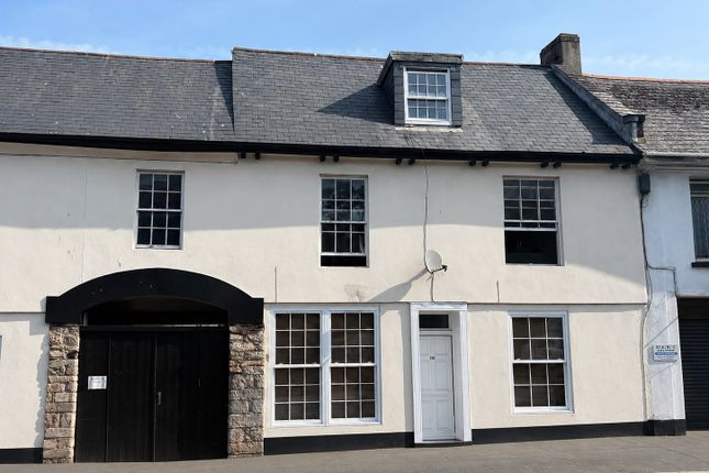 Studio flat on 53a, 55a, 55b, East Street, Newton Abbot, £225,000