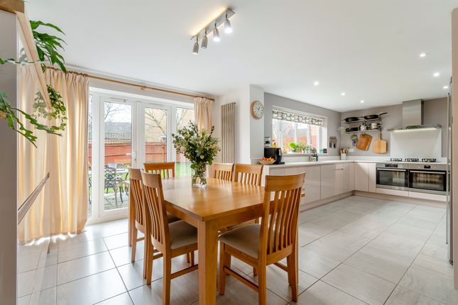 24, Firs Avenue, Oakham photo 2